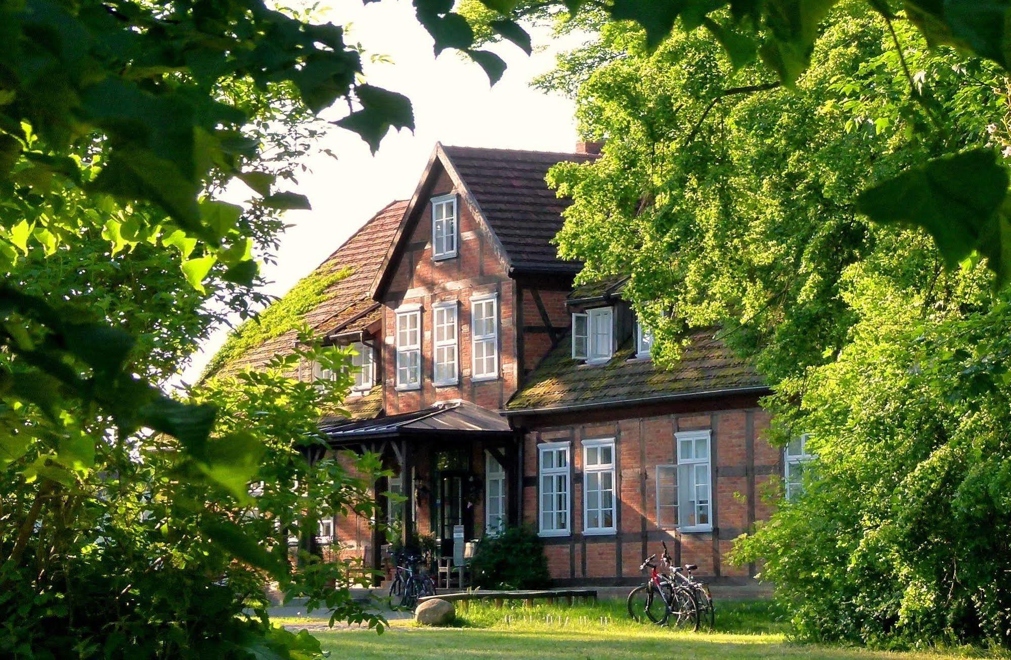 Gutshof Woldzegarten Hotell Exteriör bild