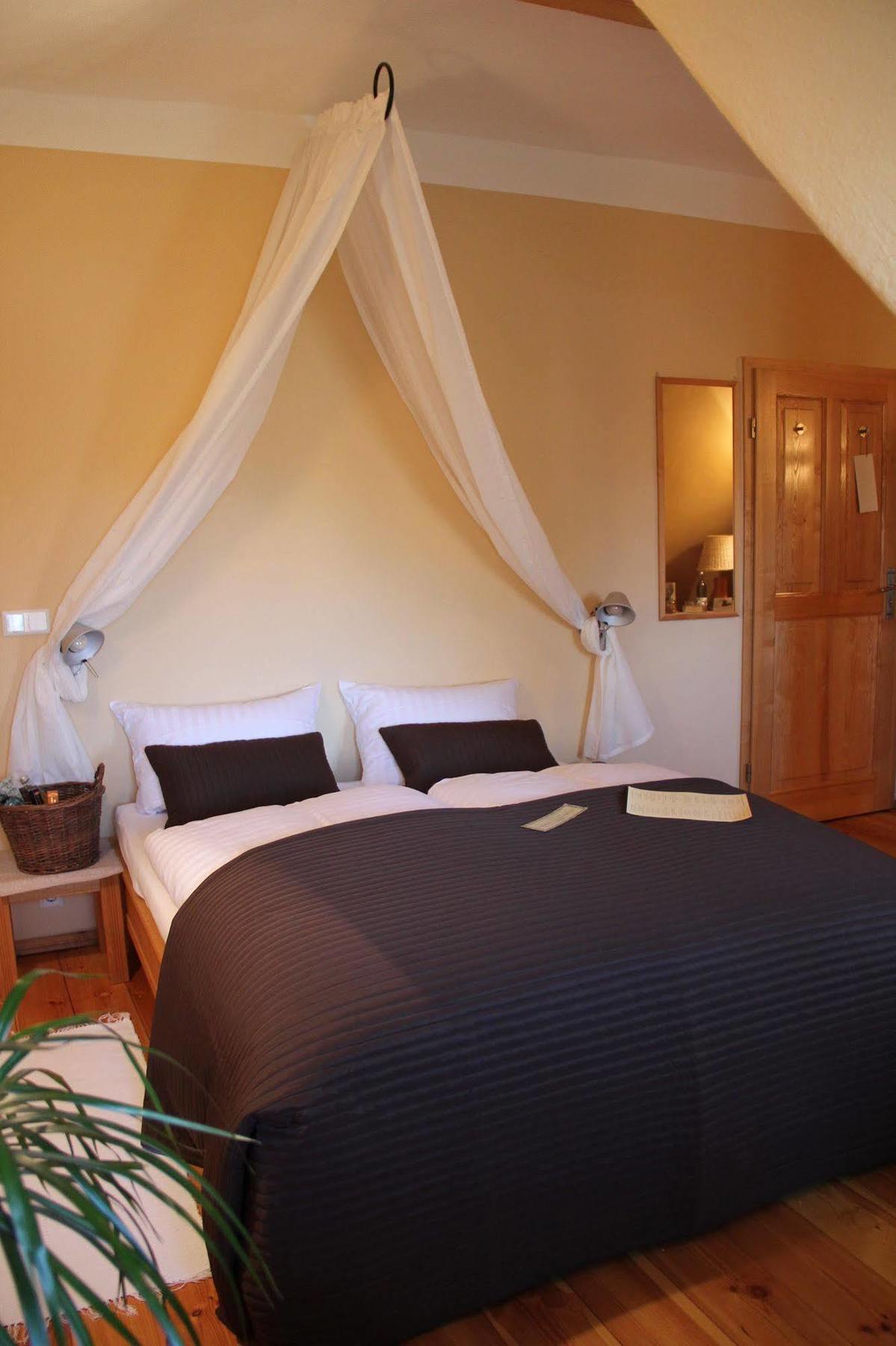 Gutshof Woldzegarten Hotell Exteriör bild