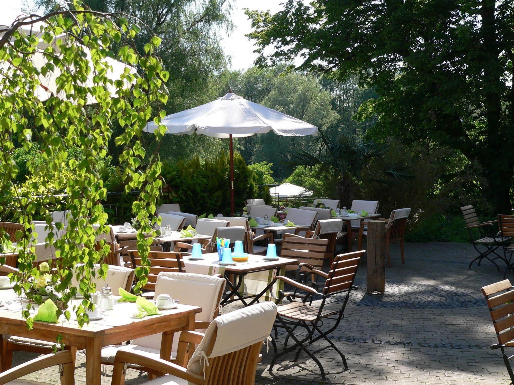 Gutshof Woldzegarten Hotell Exteriör bild